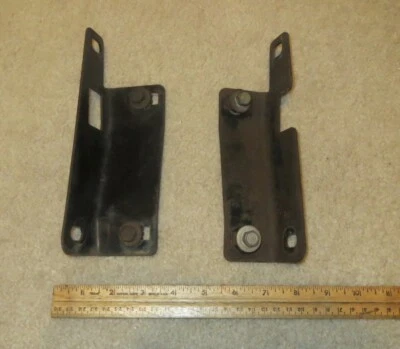 1969 1971 Lincoln Continental Mark III R headlight Head lamp assembly bracket  - Image 1 of 4