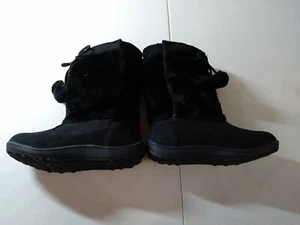 Black Ankle Winter Boots With Pom Poms Women’s - Picture 1 of 7