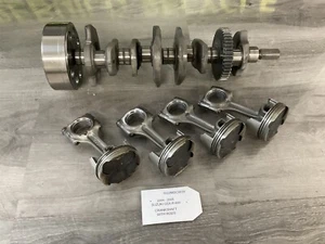 2004 - 2005 SUZUKI GSXR 600 CRANKSHAFT WITH RODS D38 - Picture 1 of 9