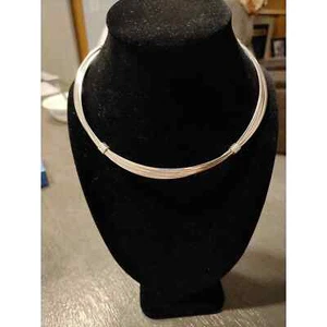 VINTAGE LIA SOPHIA CHOKER NECKLACE. SILVERTONE - ORIGINAL BOX! BEAUTIFUL! - Picture 1 of 9