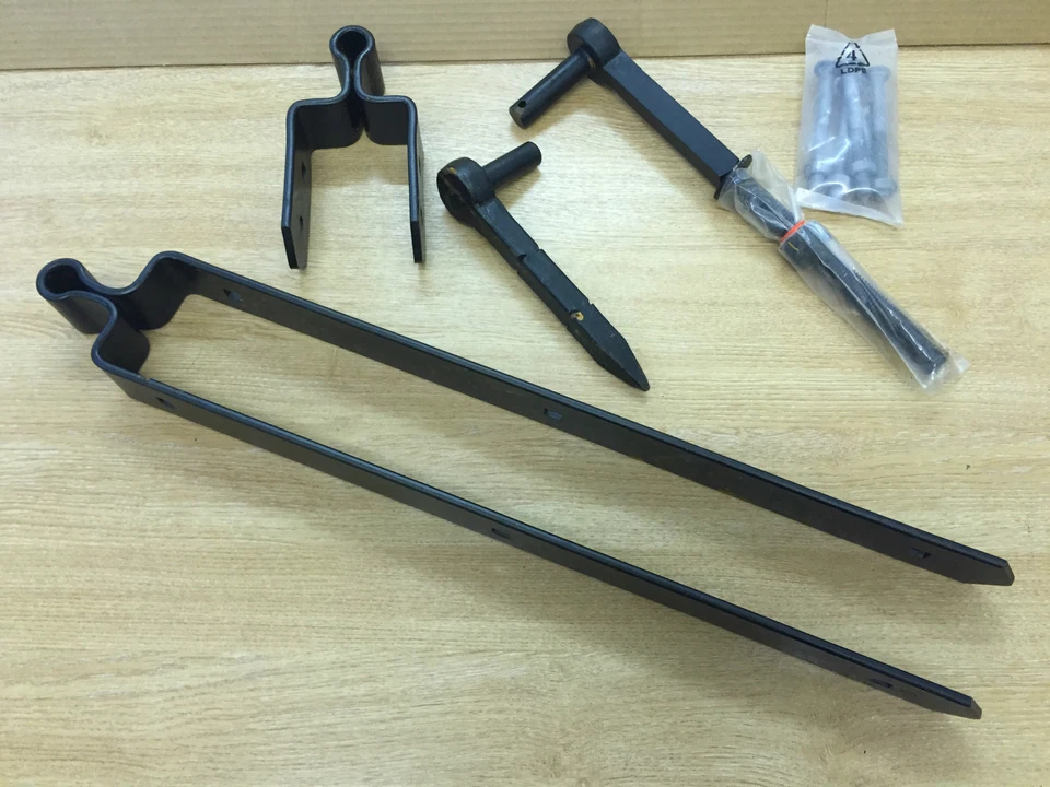 Eliza Tinsley Black Stoved 24" Double Strap Field Gate Hinge (To Suit 75mm Gate)