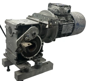 LEESON 192035.00 IEC METRIC MOTOR C71T17FZ6C 1700 RPM 230/460V 0.50 HP 🎯 - Picture 1 of 12