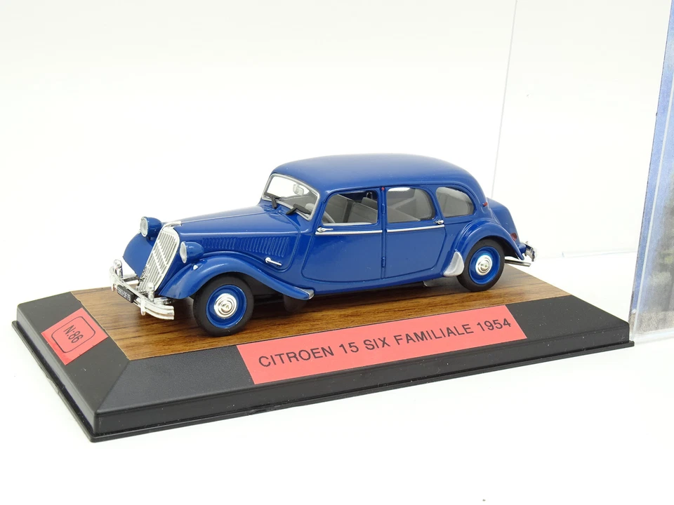 Universal Hobbies 1/43 - Citroen Traction 15/6 Family Blue 1954 - Image 1 of 1