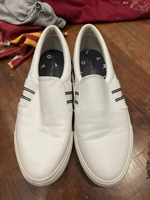Tommy Hilfiger Slip Ons  7.5 - Изображение 1 из 4