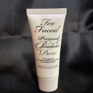 Two faced primed & poorless pure skin smoothing face primer  sensitive skin 1oz - Picture 1 of 2