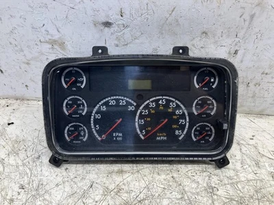 Cuadro de instrumentos velocímetro Freightliner M2 106 2002-2011 - usado Foto 1 de 4