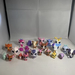 LPS ๐ Littlest Pet Shop Authentic Lot of G4 Mixed Lot Of  20๐Bag - Picture 1 of 9