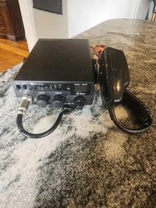 Midland 1001Z 40-Channel CB Radio Black With Microphone - Zdjęcie 1 z 4