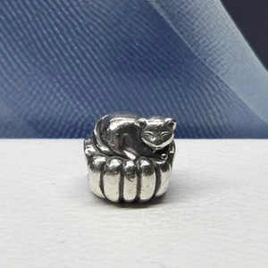 Original Pandora Katze auf Kissen 790595 #137 - Bild 1 von 2