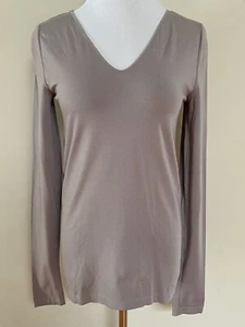 NWT Wolford Silver Cloud Gray V Neck Viscose Pullover Long Sleeve Top Sz M $250 - Picture 1 of 9