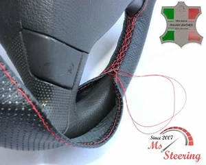 SE ADAPTA HINO 300 - NEGRO CUERO PERFECTO CUBIERTA DEL VOLANTE PUNTO ROJO - Imagen 1 de 6