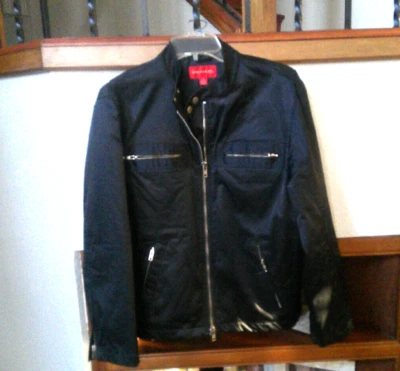 CHAQUETA MOTO EMMANUEL UNGARO HOMBRE NEGRA ACOLCHADA FORRADA, CREMALLERA SUPERIOR, PEQUEÑA Foto 1 de 4