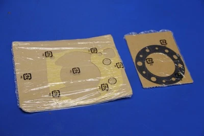 2001 92-01 CR250R CR 250R Cylinder Head Gasket Upper Lower Base Main OEM - Image 1 of 4