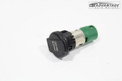 Toma de corriente auxiliar trasera ALFA ROMEO STELVIO 2017-2021 12V CC OEM Foto 1 de 4