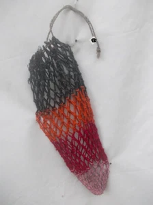 Bolso de cuerda enrollado a mano Bilum Kalai bebé Bilum Timor Occidental Indonesia - Imagen 1 de 5