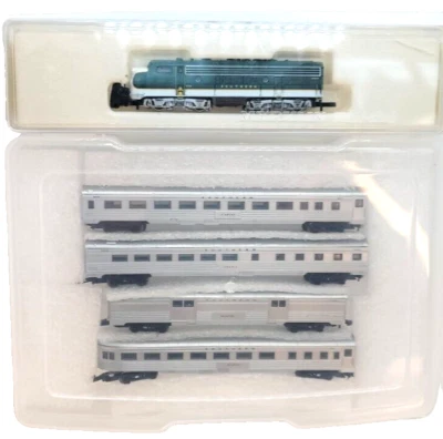 Z Marklin 81835 F7 Southern Loco + CC (Tested)+ 4 car passenger set #1 - Image 1 of 4
