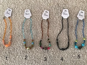 Collar de acrílico y madera con imitación rodio multicolor 18" nuevo con etiquetas - Imagen 1 de 13
