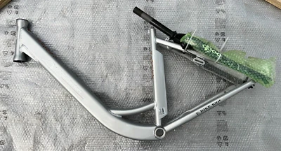 28" Alu City Comfort City Style Light Edition # Rahmen # Trekkingrahmen # 46 cm - Bild 1 von 4