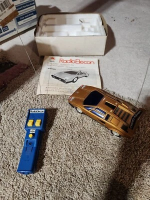 Vintage Shinsei Radio Elecon Gold Lamborghini Contach LP500s RC  - Image 1 of 4