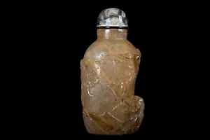 Eine antike Snuff Bottle, Rutil-Quarz, Zikade & Pinie, China, 1. H. 20. Jh. - Bild 1 von 13
