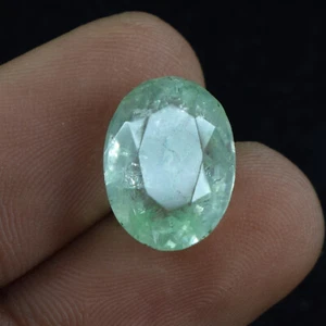 7.80 Carat Natural Oval Shape Colombian Green Emerald Loose Gemstone - Picture 1 of 4
