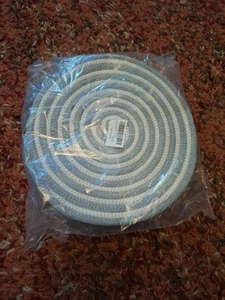 30cm Round Two Tone Soft Fabric Placemats X4 - Picture 1 of 2