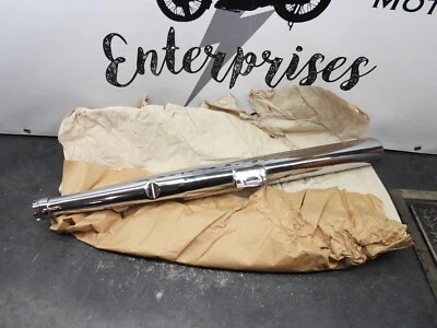 Silenciador de escape Yamaha YM1 305 NOS 156-14720-00 2330 Foto 1 de 4