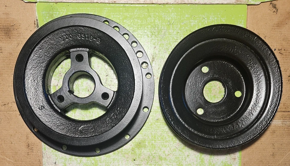 1958 1959 1960 FORD 352 THUNDERBIRD CRANKSHAFT DAMPNER PLUS OUTER PULLEY SPACER - Image 1 of 4