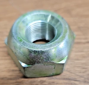 Hino 4352237020 LH Front Hub Nut - Picture 1 of 2
