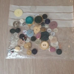Mixed Size Color Shapes Buttons Lot for Crafts Sewing Decorations 2 & 4 Holes - Picture 1 of 6