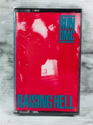 RUN DMC - RAISING HELL (1986) CASSETTE TAPE VTG (PROFILE) WALK THIS WAY (TRICKY) Foto 1 de 4