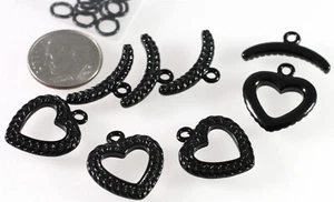 Cierre, 4 juegos de broches de palanca de corazón de 17 mm de peltre esmaltado negro con anillos de salto * - Imagen 1 de 4