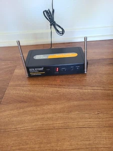Audio-Technica ATW-R700 UHF Synthesized Diversity Receiver ohne Netzteil - Bild 1 von 8