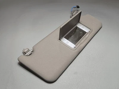 2017-2022 HONDA PILOT FRONT PASSENGER SIDE SUNVISOR BEIGE SUN VISOR W/ LIGHT OEM - Image 1 of 4