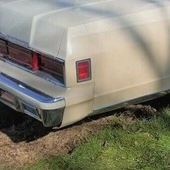 Marcador trasero derecho Chrysler Newport, New Yorker, 5th Avenue: 1979, 1980, 1981 Foto 1 de 4