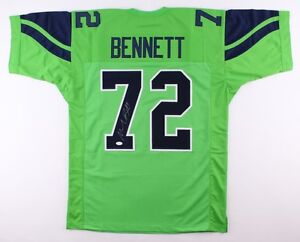Michael Bennett Signed Seahawks Jersey (JSA) Super Bowl champion (XLVIII) 