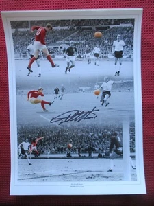 ENGLAND GEOFF HURST 1966 WORLD CUP HAT-TRICK GENUINE SIGNED PHOTO 12" x 16"- COA - Picture 1 of 3