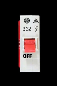 WYLEX 32 AMP CURVE B 3 KA MCB CIRCUIT BREAKER PUSH PLUG IN SK - Picture 1 of 8