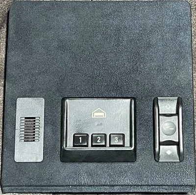 Panel de interruptores BMW E39 M5 Alcantera HomeLink/altavoz/techo corredizo Foto 1 de 2