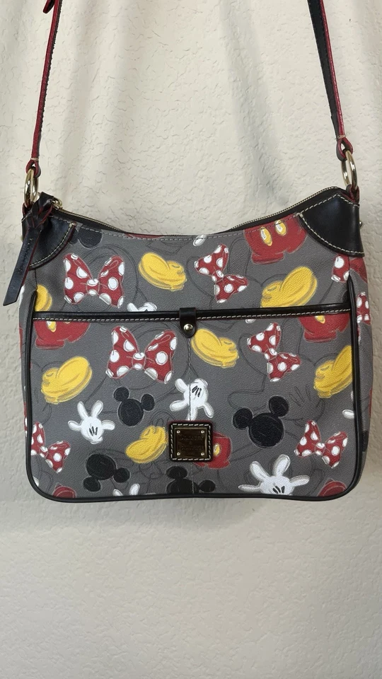 Bolsa tiracolo Dooney e Bourke Disney com partes do corpo Mickey Mouse Minnie - Imagem 1 de 4