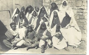 1914 BEDOUINS TAKEN PRISONER POSTCARD FRANCHISE DA MERG CYRENAICA X SASSETE - Picture 1 of 2