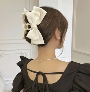 Ivory Cream Satin Stylish Bow Ribbon Hair Claw Clip All Hair Types Non Slip - Picture 1 of 5