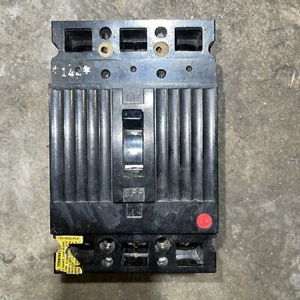 😏 GE 40 AMP CIRCUIT BREAKER 3 POLE 240 VAC TEB132040 - Picture 1 of 4