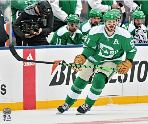 Tyler Seguin Dallas Stars Unsigned 2020 NHL Winter Classic Photograph Cover