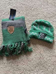 Harry Potter slytherin,tobaggan and scarf set - Picture 1 of 1