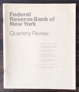 1992 Revisione trimestrale della Federal Reserve Bank di New York - Lotto di 1 - Foto 1 di 2
