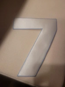 IRON ON NUMBER 7 WHITE / BLUE TRIM 7" - Picture 1 of 1