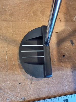 Wilson Staff Infinite South Side Putter (35", Mallet, Center Shaft) 2024 - Image 1 of 4