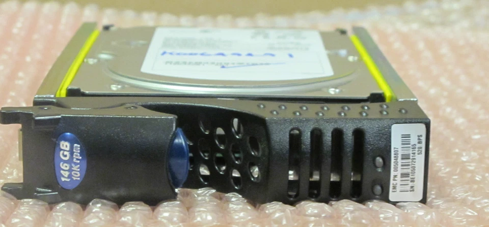 EMC CX-2G10-146 146Gb 10K FC Fibre channel Hot plug Hard disk Drive 005048807  - Image 1 of 1