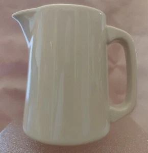De colección Pequeña Jarra Blanca Crema Restaurante Artículos Usado Excelente Estado - Imagen 1 de 7